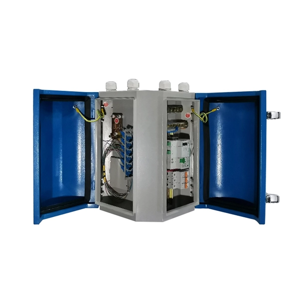 Can the optical port of a switch be connected to both port A and port B
