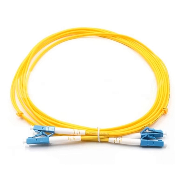 How many fiber optic cores are needed for a fiber optic switch