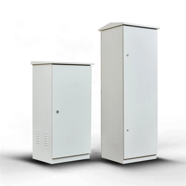 Four-pole distribution box
