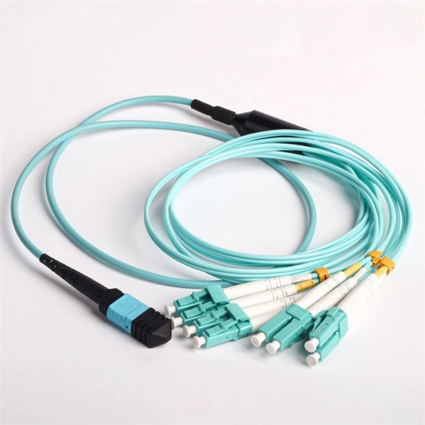 What are the standards for fiber optic cable well reservation