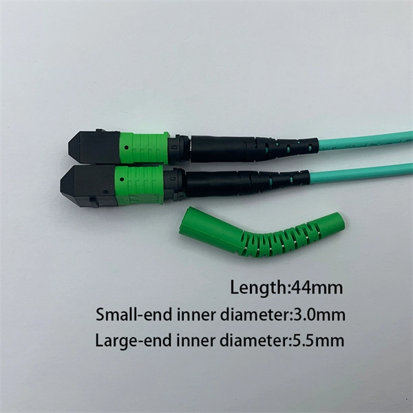 Installation of electrical distribution box in household wall groove