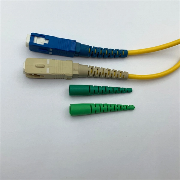 Manufacturer s 40G Optical Core Router