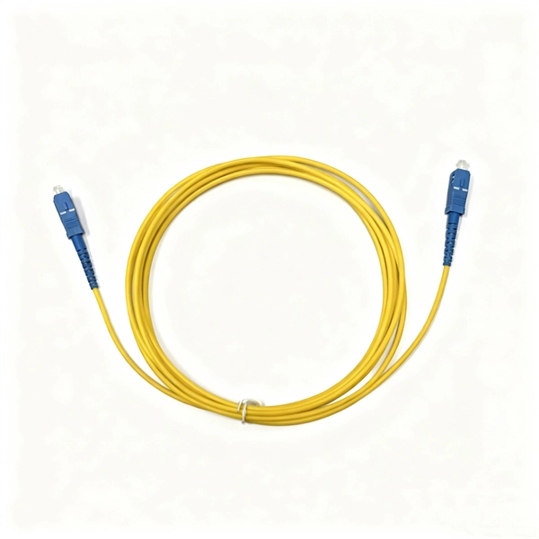 Low-noise fiber optic cable trays used in intelligent computing centers